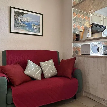 2 Pièces 4 Couchages Sur Bn010-004 *